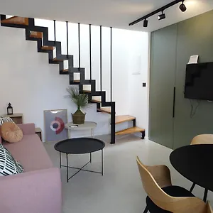 Modern Small House With A Terrace Ferienhaus Split